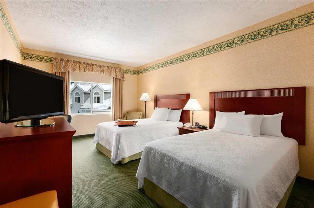 Hampton Inn Burlington - Colchester Szoba fotó