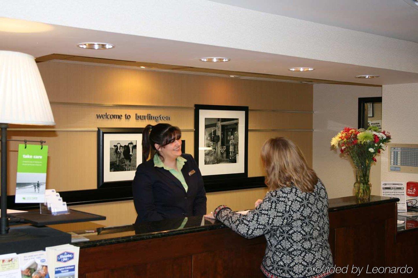 Hampton Inn Burlington - Colchester Beltér fotó
